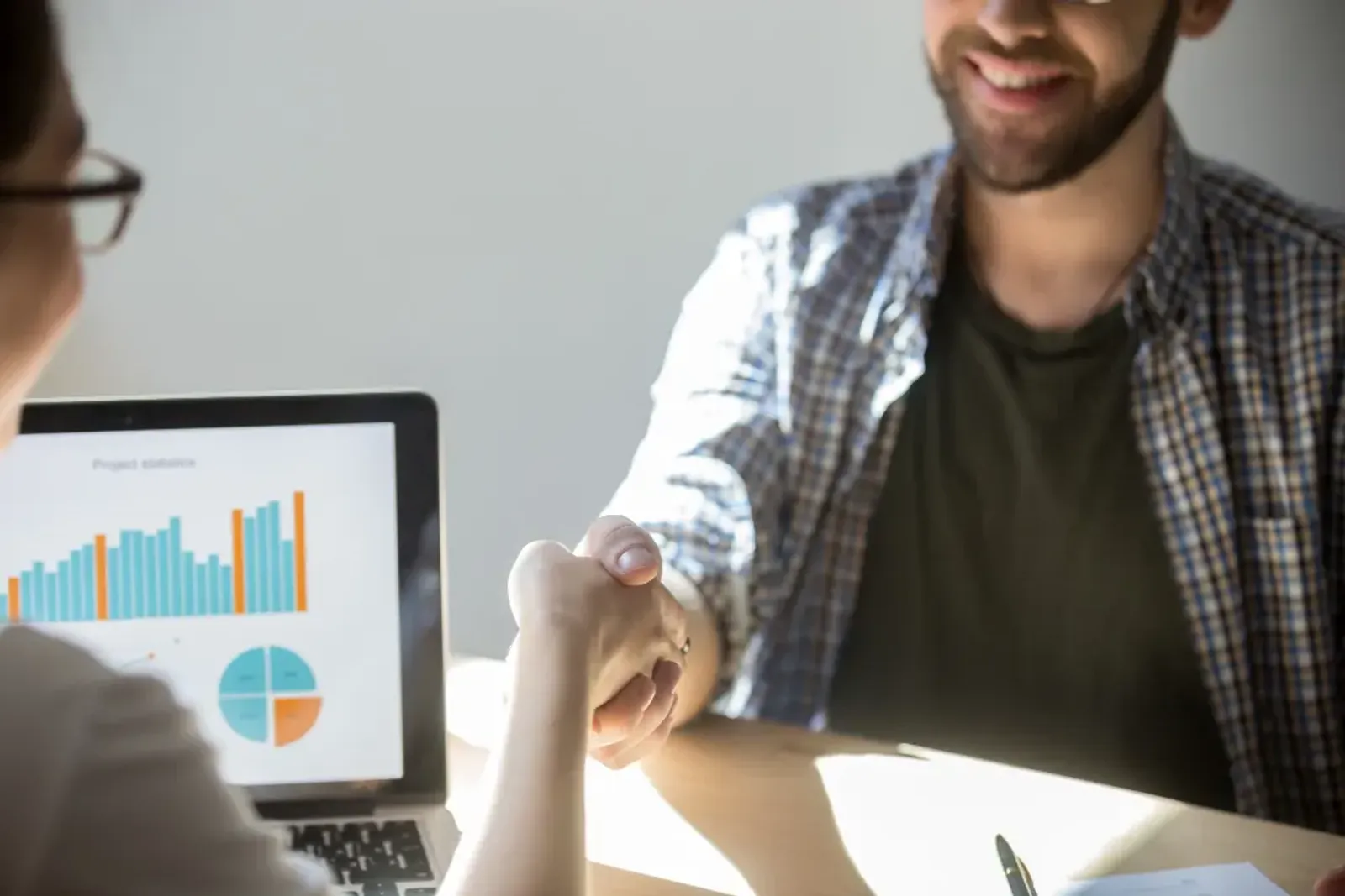Seu cliente vale o que você investe? Descubra usando CAC e LTV