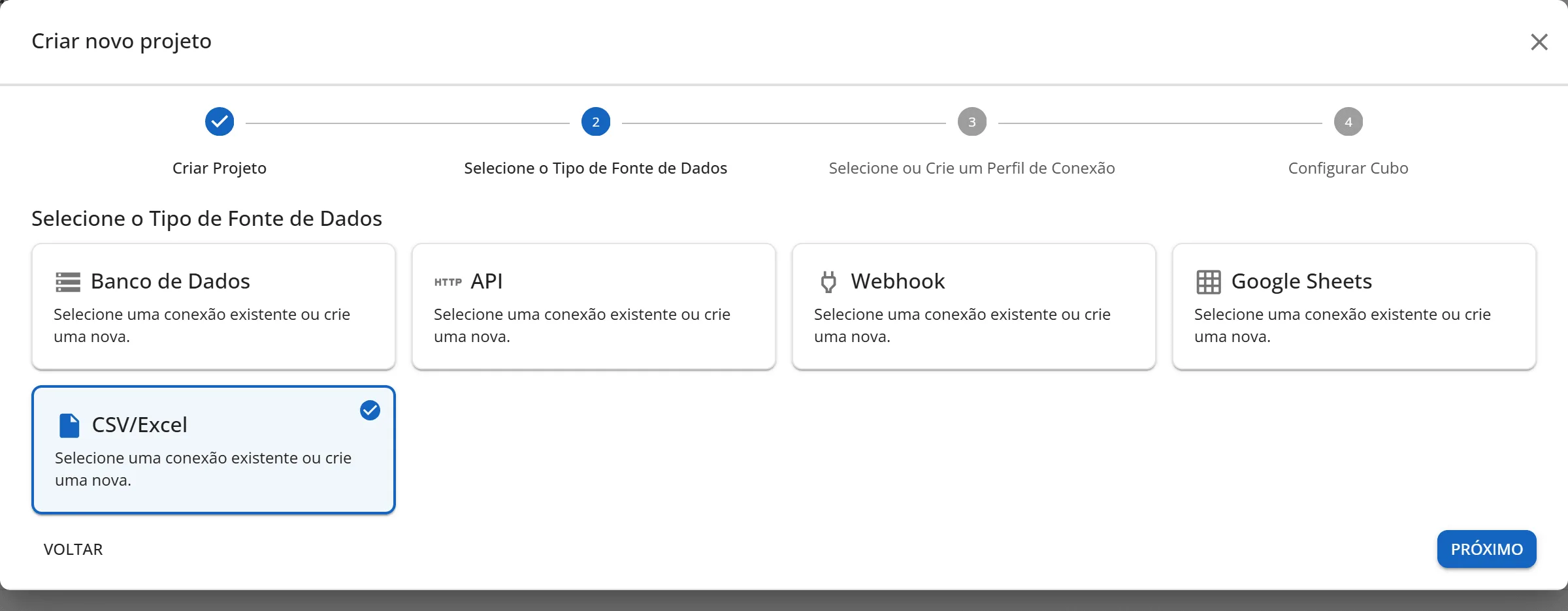 Etapa Selecione o Tipo de Fonte de Dados com os cartões Banco de Dados, API, Webhook, Google Sheets e CSV/Excel, este marcado